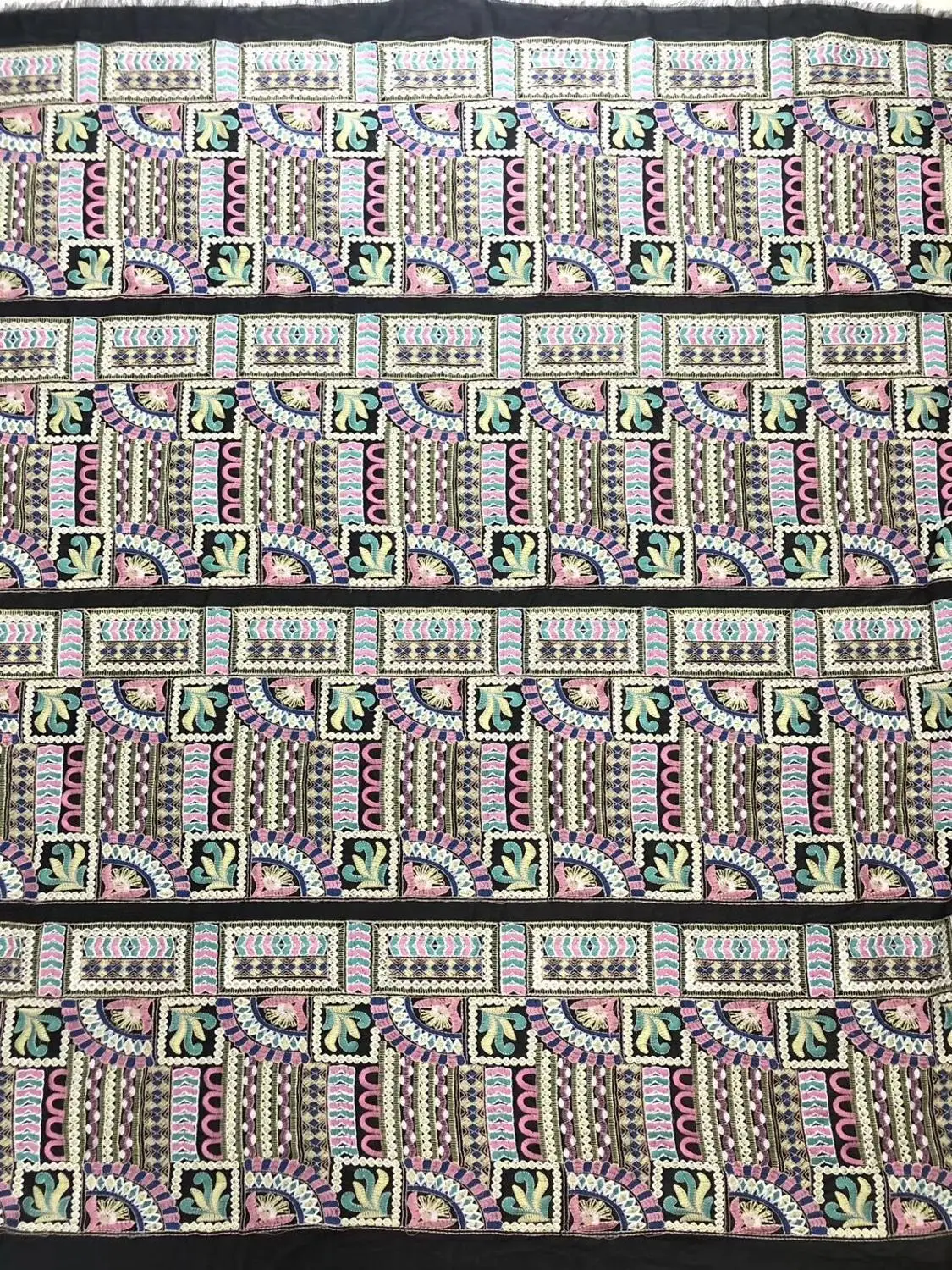 Изящная французская Тюлевая вышивка кружевная ткань с красивым рисунком