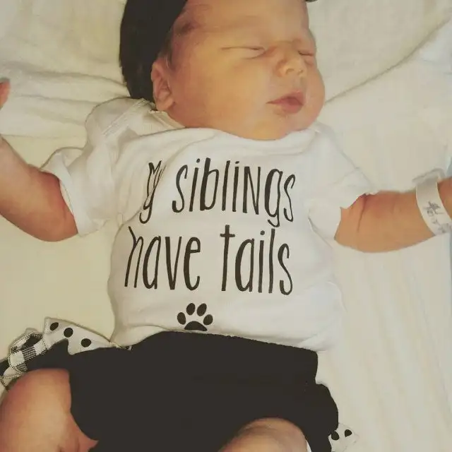 

Детский комбинезон с лапами и хвостом, с коротким рукавом