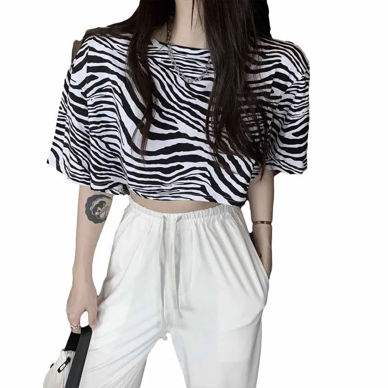 

2021 Summer New Women's Striped Sweet Shorts Exposed Belly Short-sleeved T-shirt Women's Casual Short Loose Top Trend