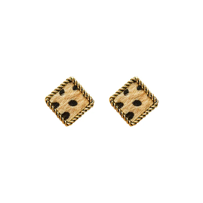 

2021 new ins retro design sense leopard pattern square earrings personality girl temperament earrings earrings