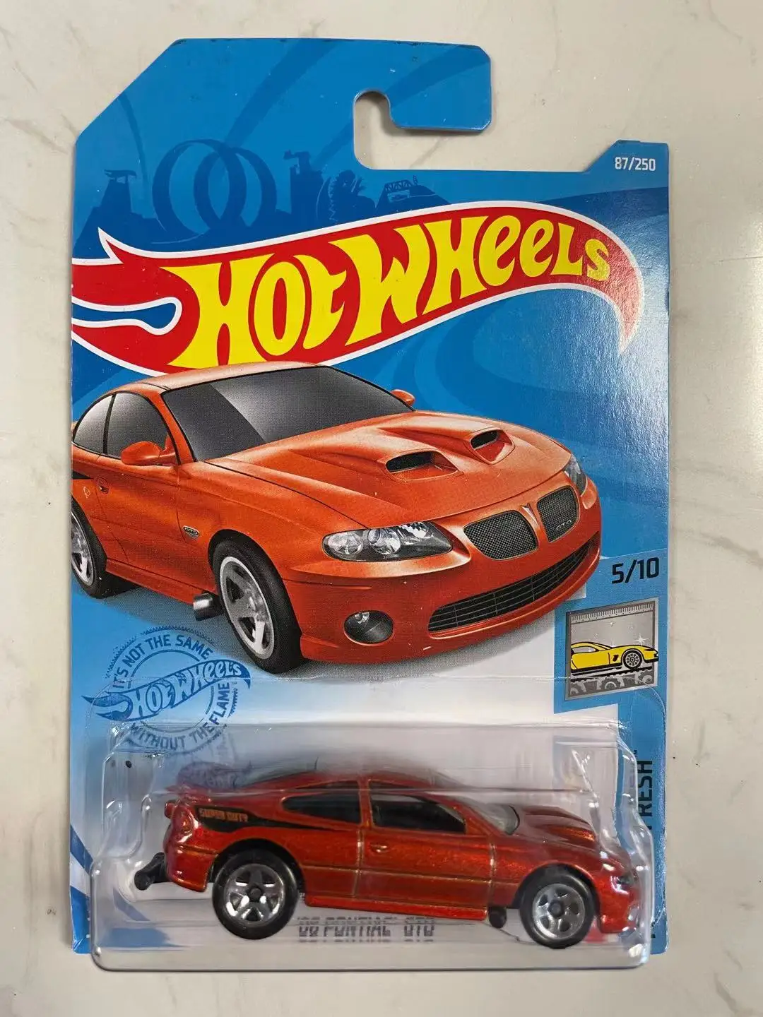 

Коллекционная игрушка Mattel Hotwheels 2021 PONTIAC GTO, модель автомобиля из сплава 1:64, модель автомобиля с чехлом, подарки для детей, мальчиков и девочек