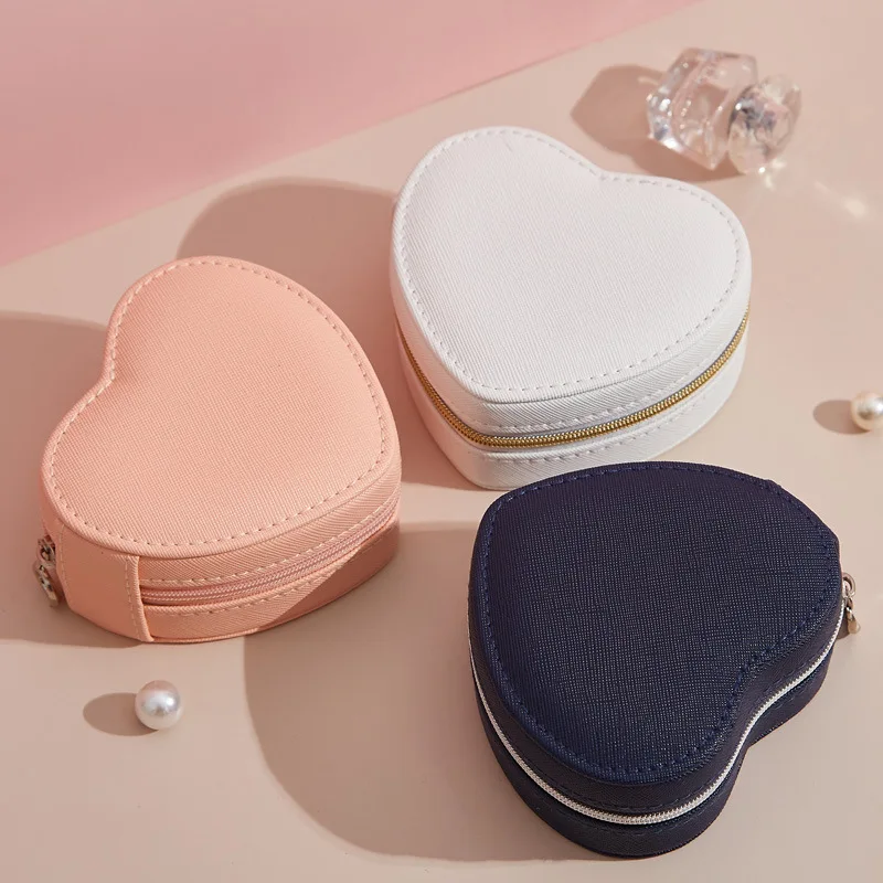 

Organizer for Cosmetics Portable Creative Love Model PU Leather Necklace Ring Jewelry Home Bedroom Finishing Container Ornaments