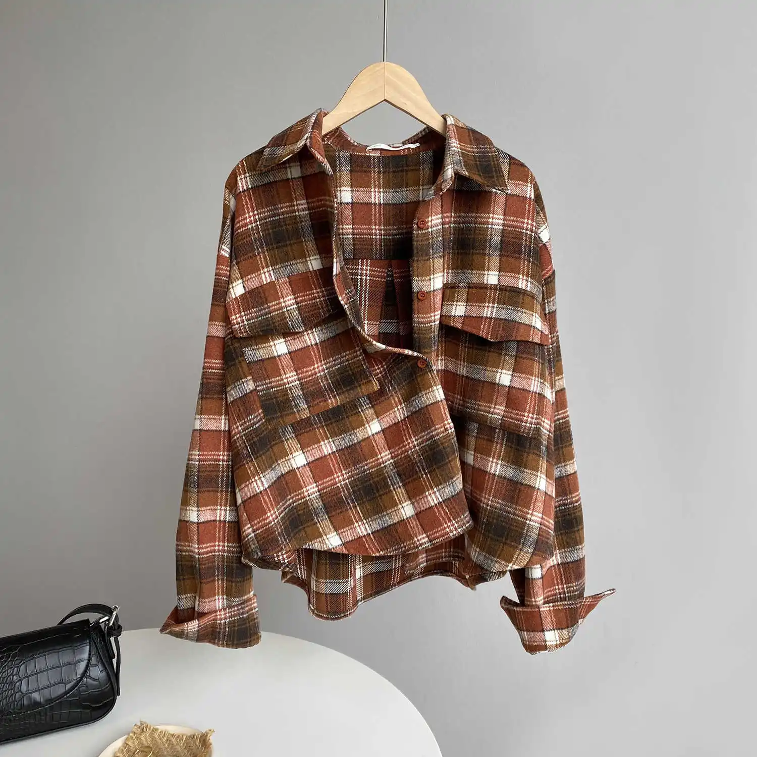 

COZOK Thickened Plaid Shirt for Women in Autumn and Winter