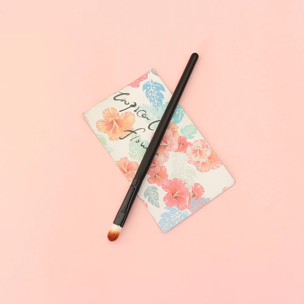 1 комплект из двух вещей с деревянной ручкой профессиональных кистей для макияжа