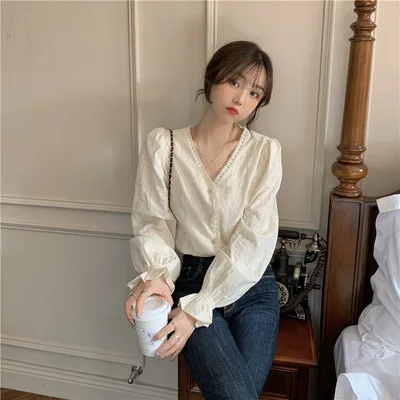

Korean Fashion Hollow Out Crochet Blouse Spring Casual Sweet V-neck Shirt Vintage Puff Sleeve Long Sleeve Shirt Women Clothes