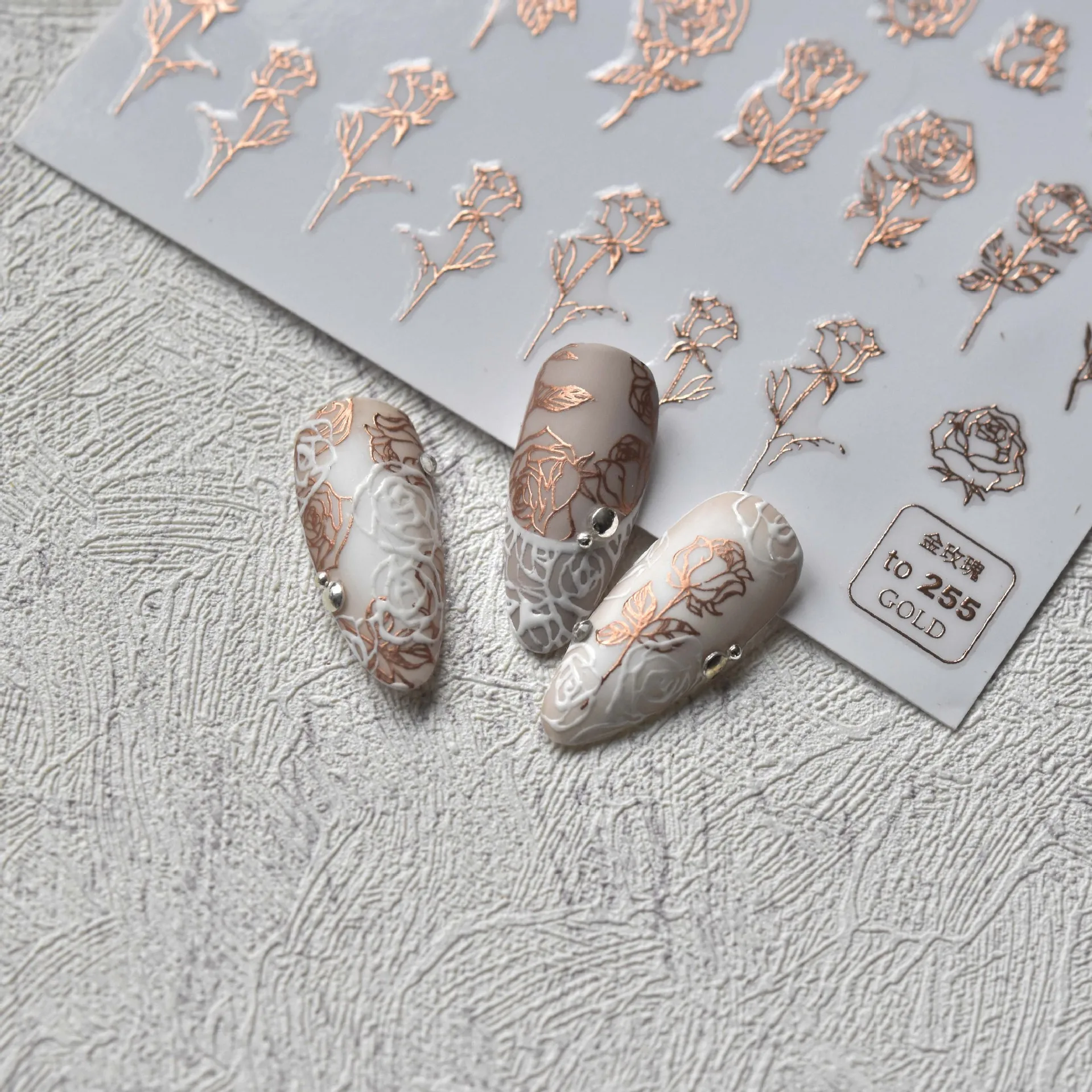 

Модные наклейки для дизайна ногтей Маникюрные дизайны Высококачественная линия золотых роз самоклеящиеся наклейки