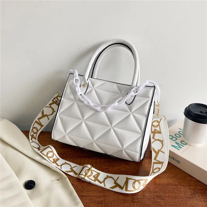 

Women's Shoulder Bag Pu Leather Lingge Pattern Women's Straddle Small Handle Bag Brand Designer Simplicity Handbag Female