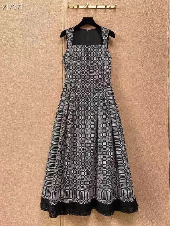 

New 2021 Fashion Runway Summer Long Dress Women's Sleeveless Jacquard Elegant Tassel Black Hot Sale Empire Dresses