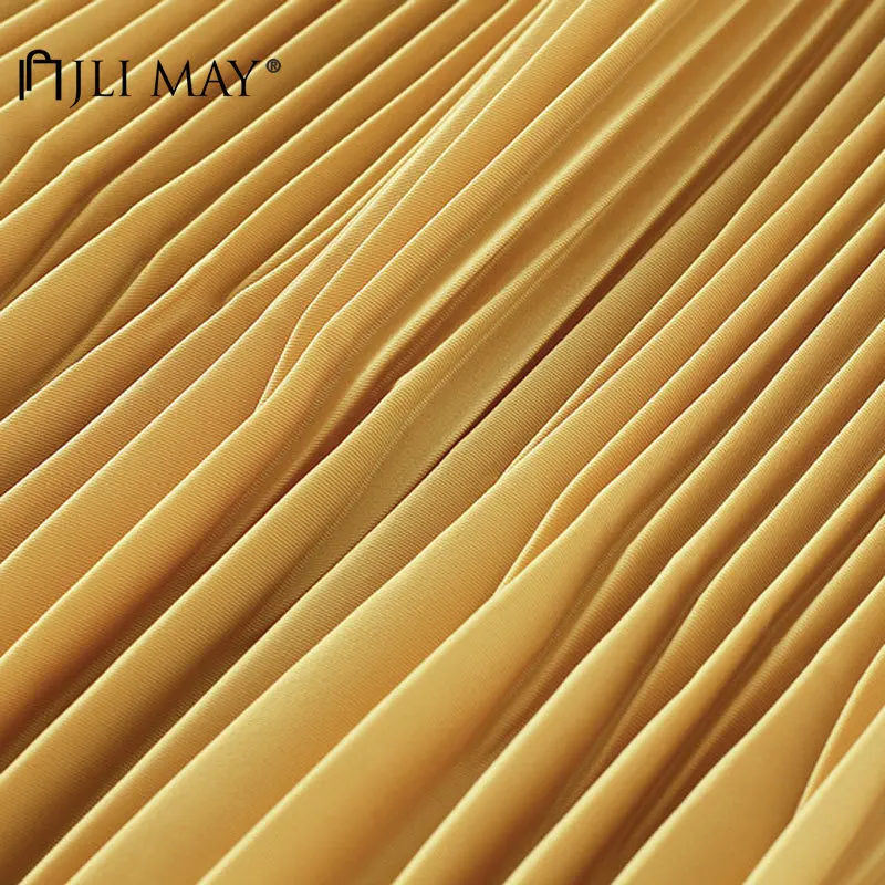 

JLI MAY , , , , Normcore