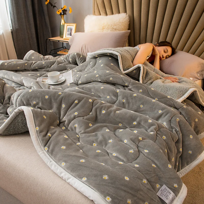 Зимнее теплое утолщенное одеяло однотонное пушистое плюшевое s покрывало для