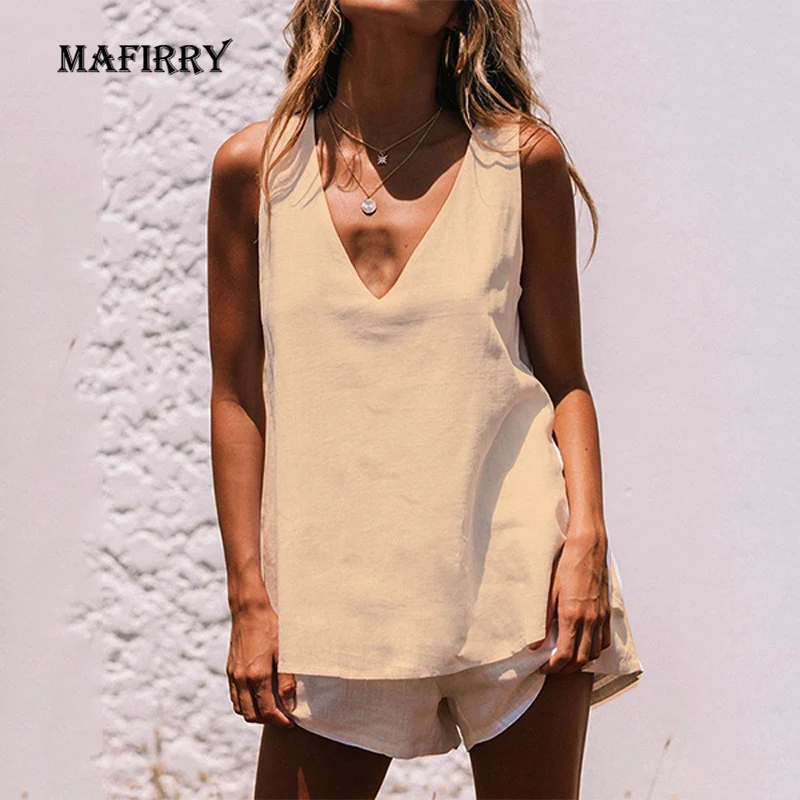 

Summer Women Solid Shorts Set Deep V Neck Sleeveless Loose Oversized 5XL Matching Suit Lady Casual Two Piece Suit Streetwear