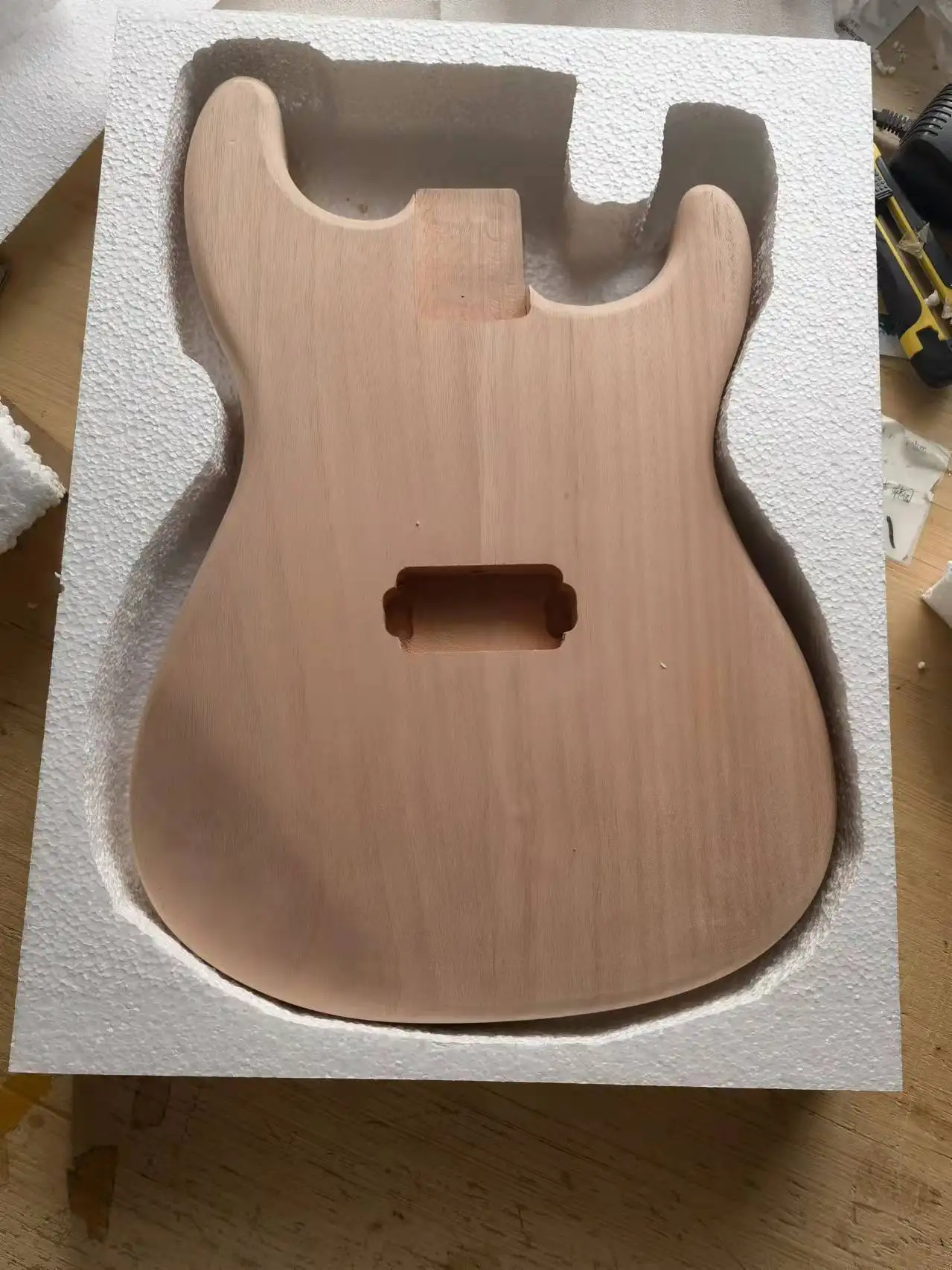 

Unfinished Guitar body DIY Electric guitar Replacement BASSWood ST EVH 5150