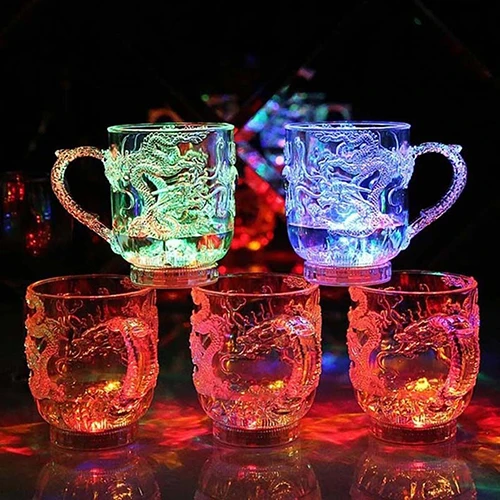 LED Flashing Color Change Water Activated Light Up Dragon Beer Whisky Cup Mug | Дом и сад