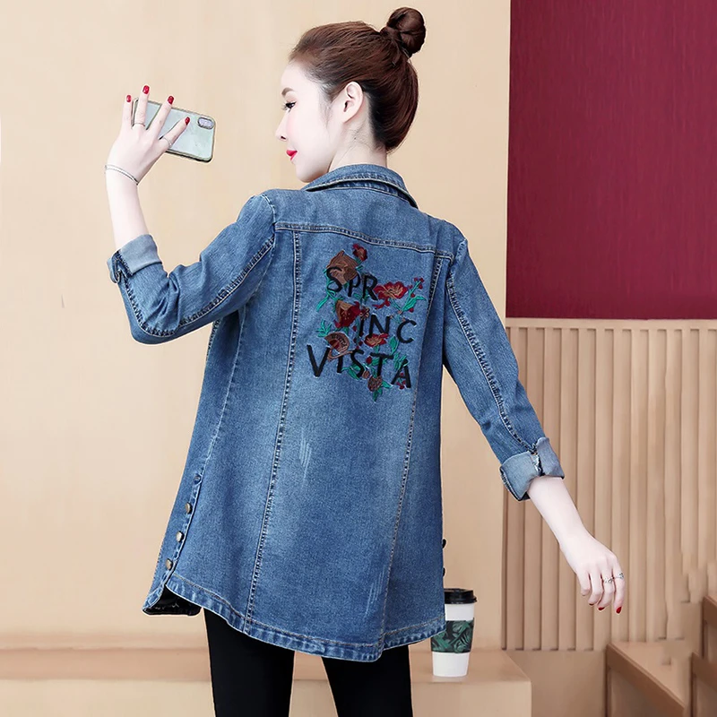 Куртка женская джинсовая с вышивкой большого размера весна-осень 2021