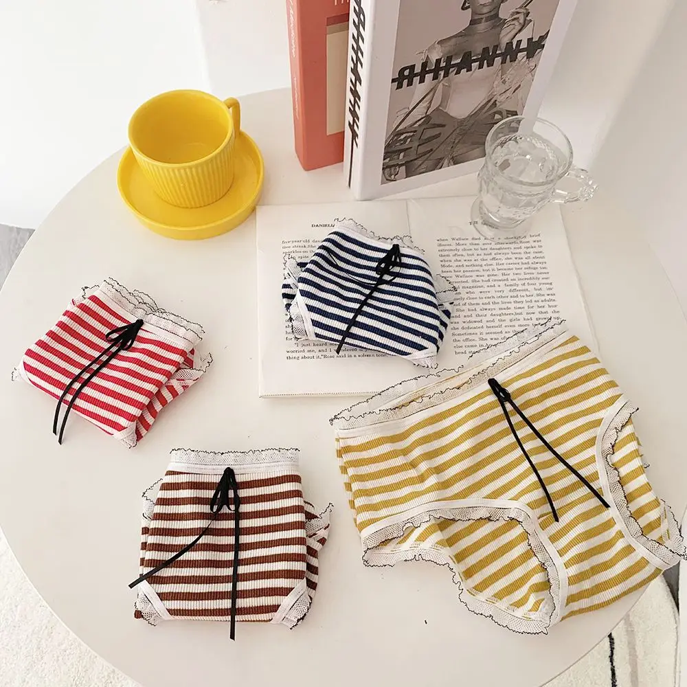 

Удобное однотонное хлопковое кружевное женское белье для девушек и студенток, нижнее белье в Корейском стиле, трусики в полоску с бантом и п...