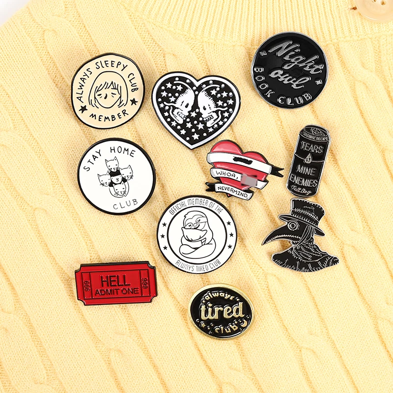 

Punk Series Brooch Black and white skull stay home club Punk Crow's Beak Always sleepy Brooch Cartoon Jewelry Lapel Badge Gifts