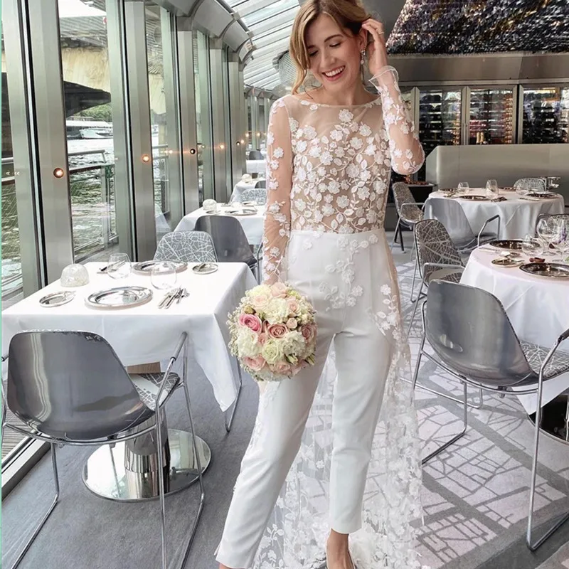 

Bohemian Elegant Pantsuit Wedding Dress2021 Lace Appliques O-Neck Illusion Long Sleeve Tulle Button Bride Gown Robe De Mariée