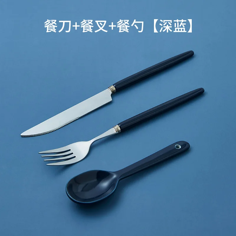 

Kitchen,Dining & Bar
