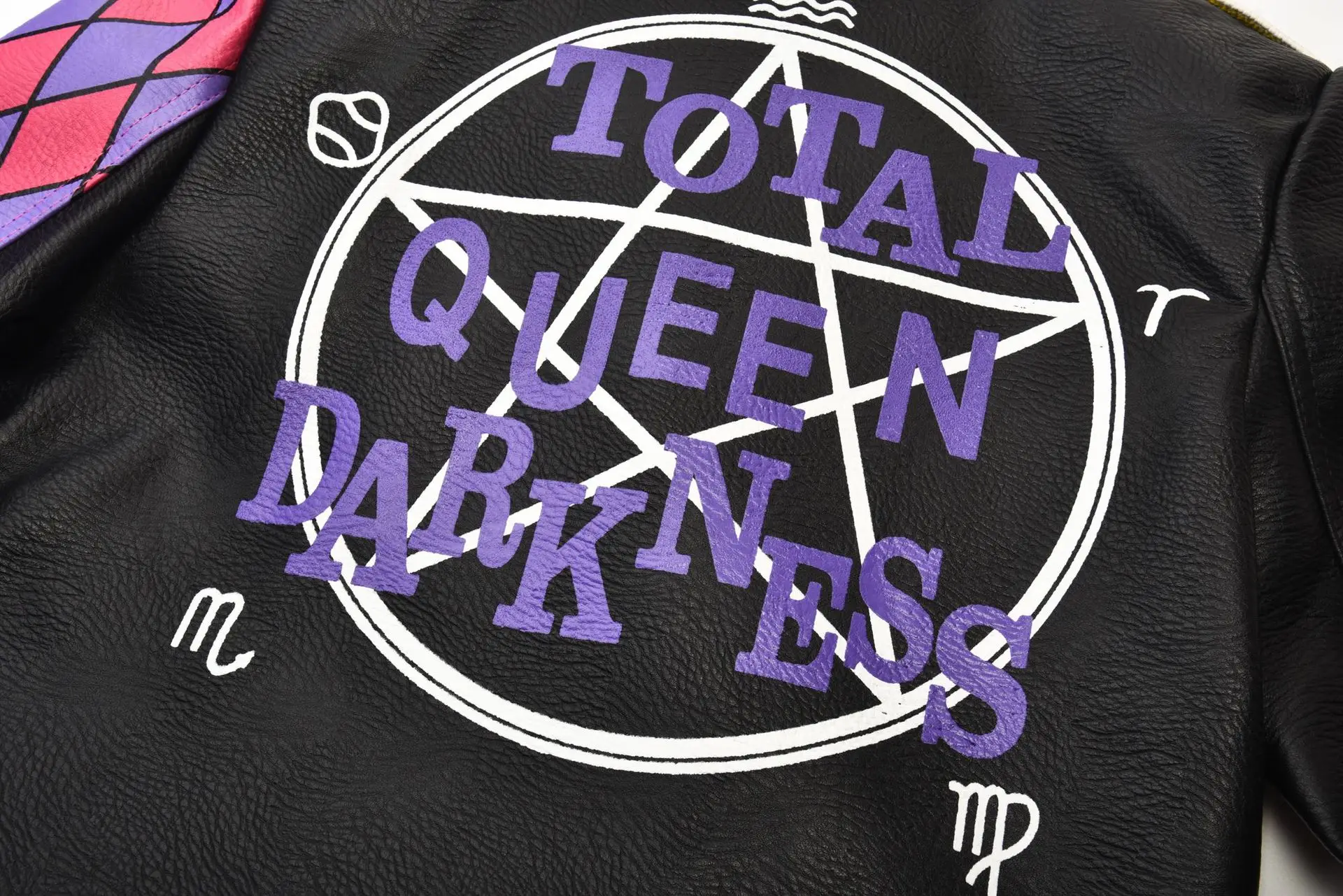 202 autumn new Harajuku personality letters hit color printing rivets short street leather jacket women's clothing