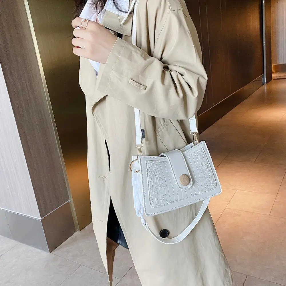 

Crocodile Print PU Leather Shoulder Bag Bags For Women 2021 New Winter Chain Crossbody Bag Fashion Simple Female Bag Bolso Mujer