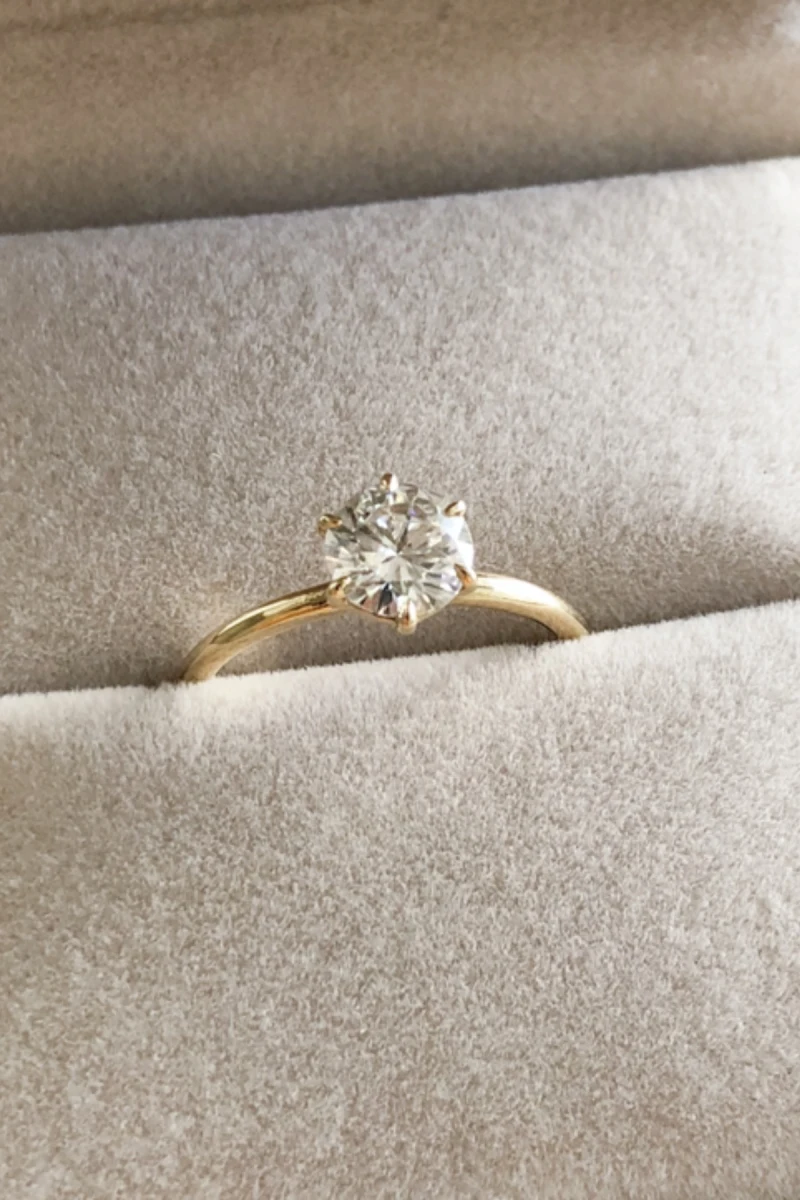 

Crystal Diamond Zirconia lab Diamond 0.65 carat engagement ring