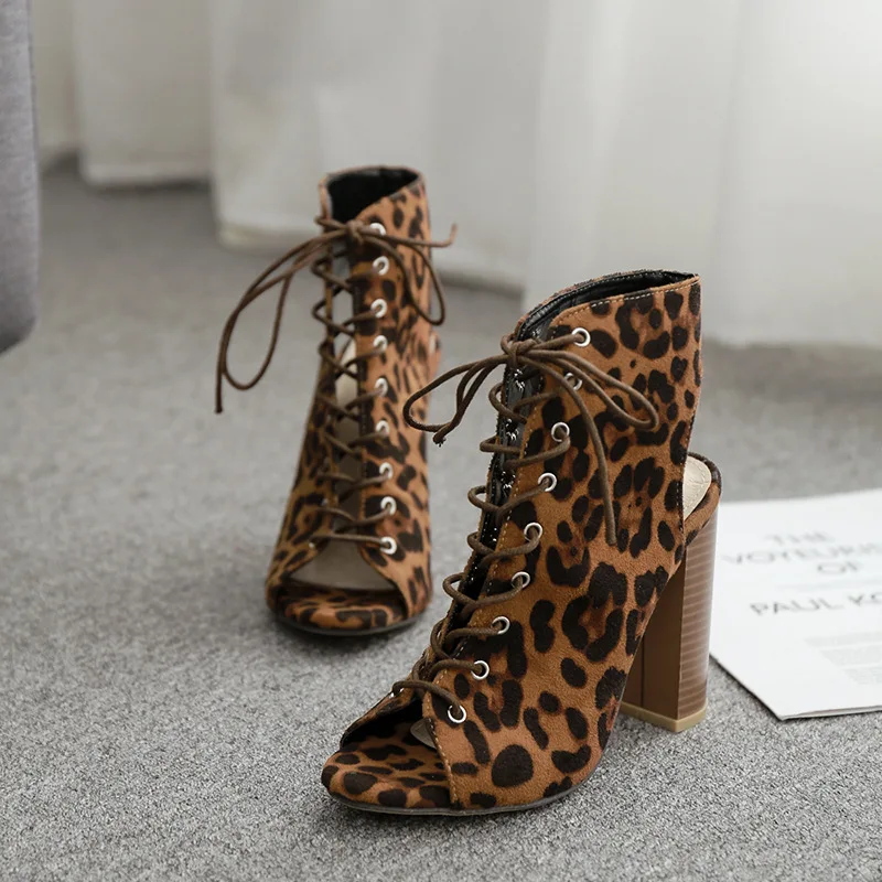 Лидер продаж летние туфли женские модные сандалии на толстом каблуке с