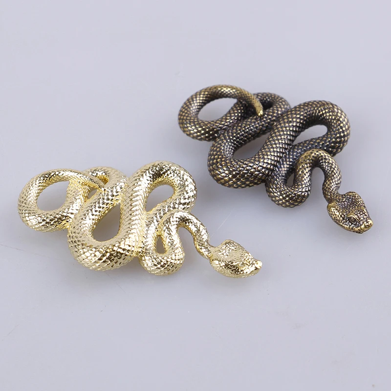 1 шт. латунь металл под змеиную кожу Форма брелок для ключей ручной работы модные