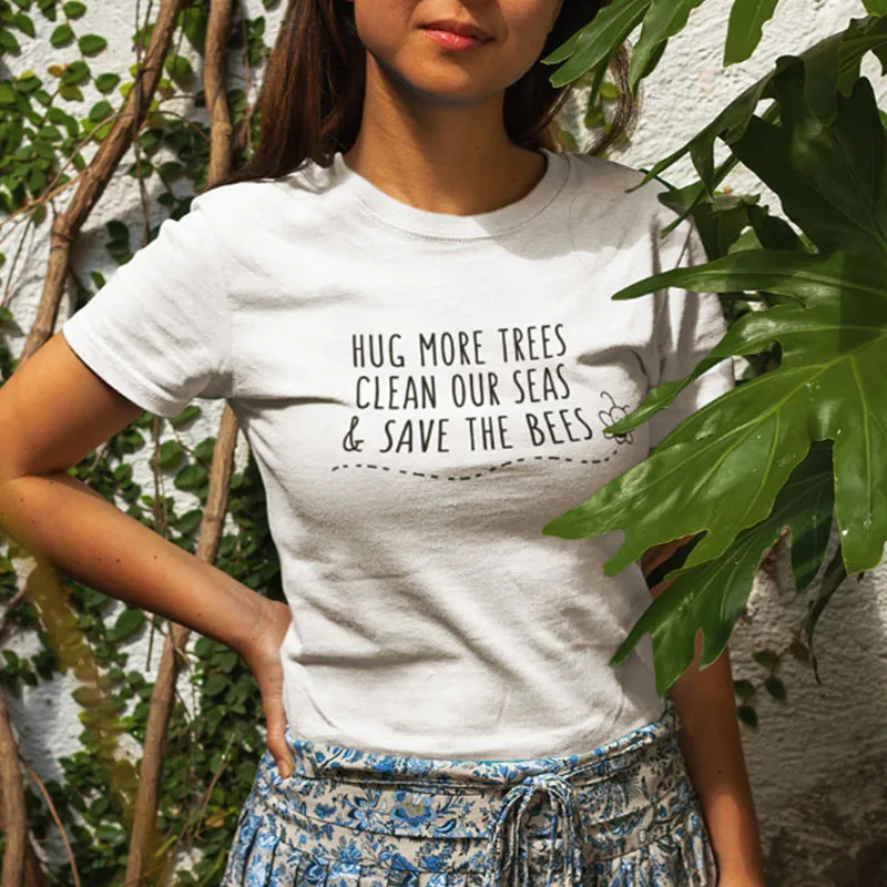 Женская футболка с надписью Hug More Trees Clean Our Seas & Save The Bees хлопковая летняя Прямая