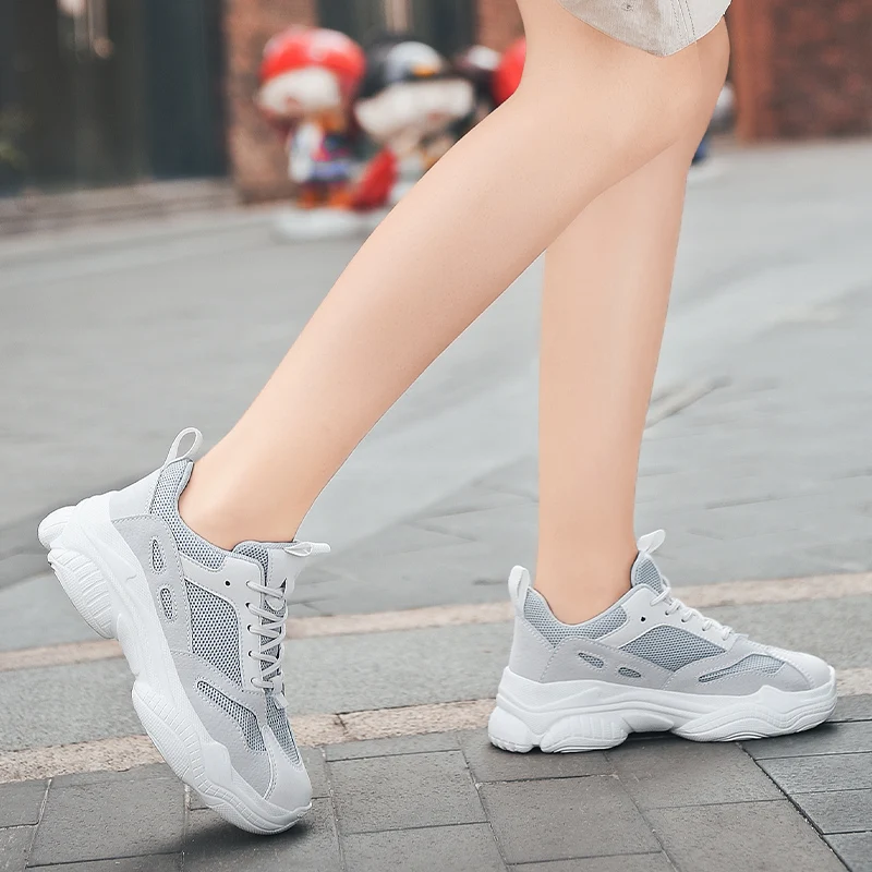 

Кроссовки мужские легкие дышащие, Повседневная модная однотонная вязаная светильник для работы, белые