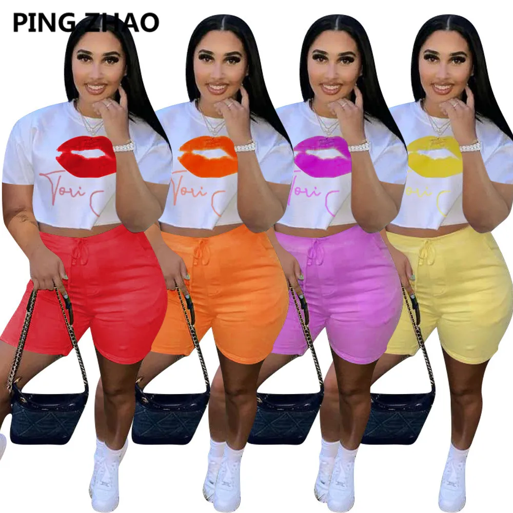 

Комплект одежды женский из 2 предметов, свободный кроп-топ с принтом и короткими рукавами, эластичные шорты с завязкой на талии и карманами, ...