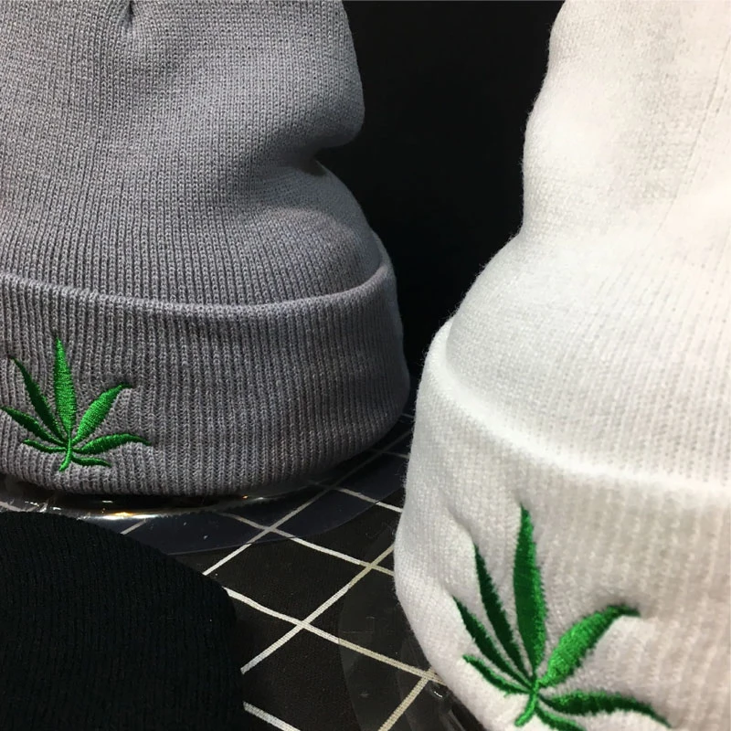 New Fashion Men Women Winter Weed Leaf Beanie Hats Warm Hip Hop Punk Knitting Winter Hat For Women Autumn Woolen Cap Skullies