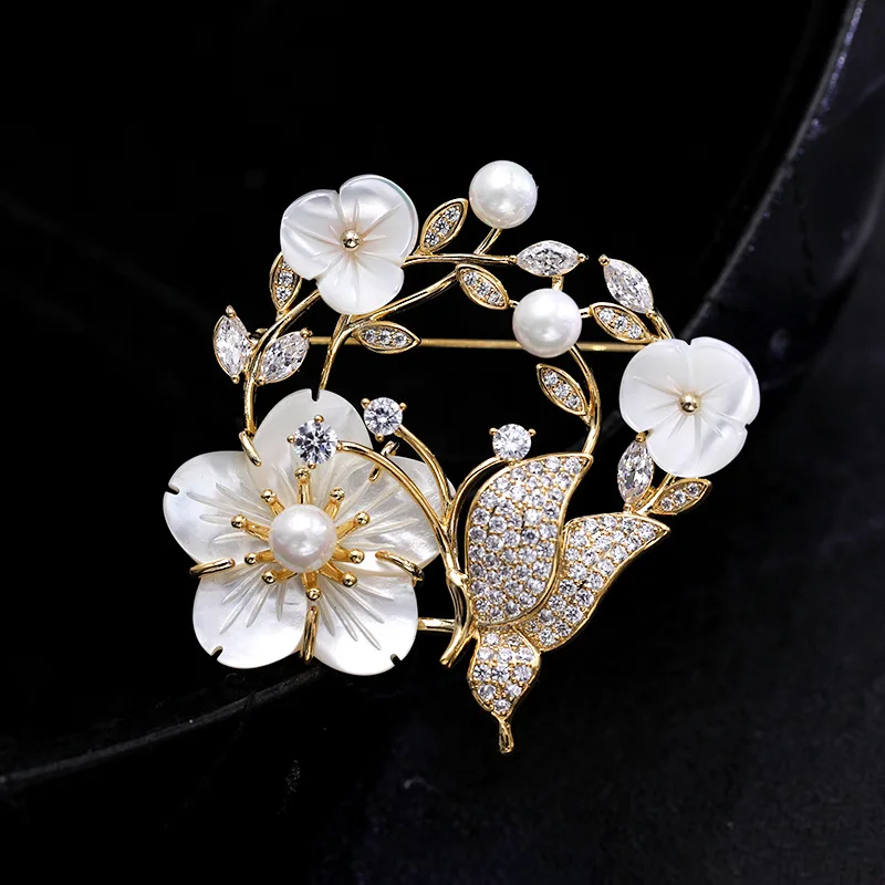 

Natural Pearl Brooch AAA Zicon Pin for Women's Butterfly Garland Shape Brooches Clothes Scarf Buckle Garment Accessories Gifts