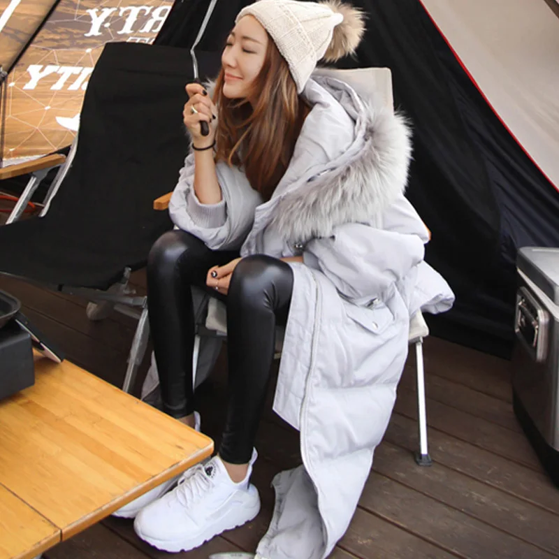 Женское пальто на белом утином пуху теплая длинная парка с капюшоном и