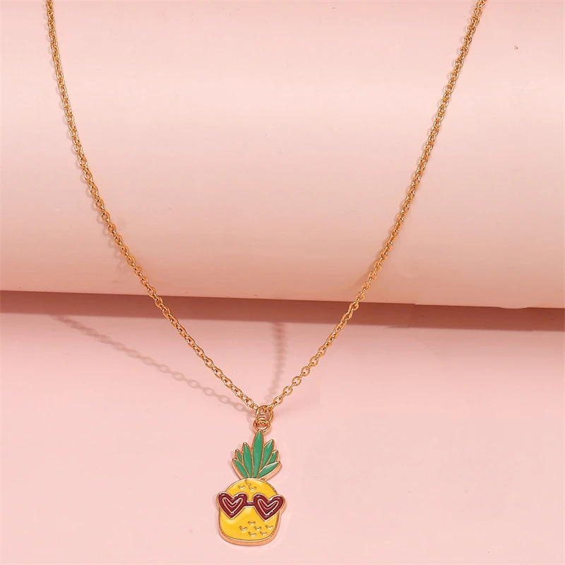 

Cute Creative Love Pineapple Shape Pendant Necklace Trend Personality Fruit Element Necklace Party Jewelry Accessories Gift Girl