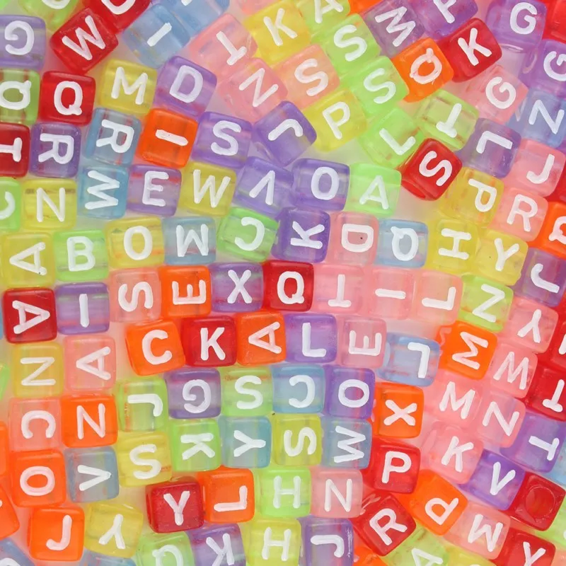 100 шт Смешанные английские буквы бусины в форме сердца алфавитный кубик