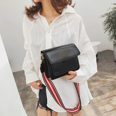 

Ladies Mini Handbag New Style PU Flip Crossbody Bag Women Simple Shoulder Bag Small Square Lady Handbag