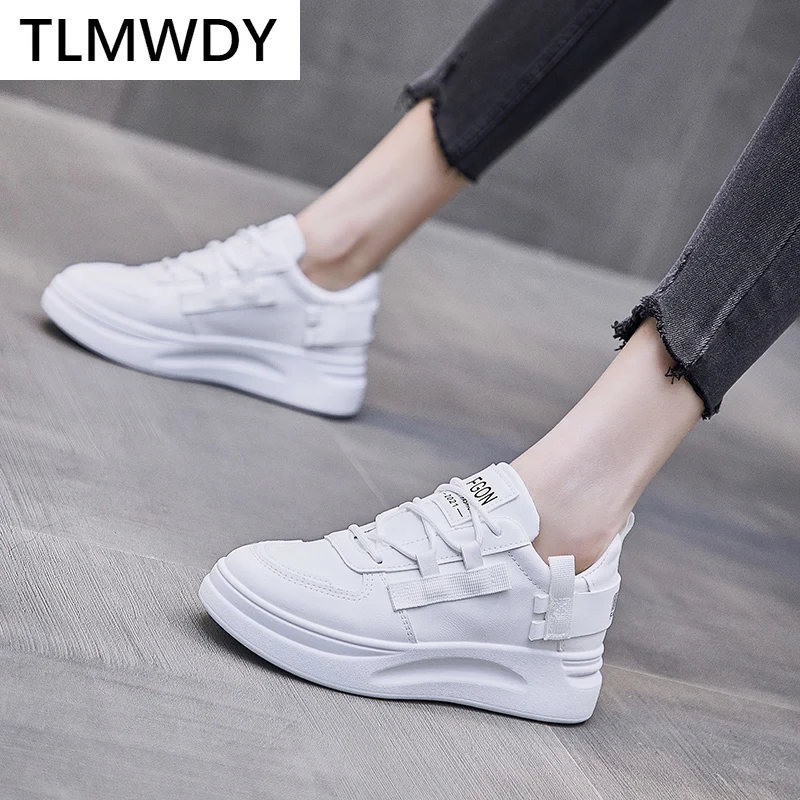 

2021 Spring New Women Vulcanized Shoes Lace-up Platform Soft Sole Fashion Women Walking Comfort Sneakers Women Casual Shoes