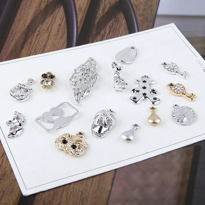 10pcs Hot Sale White K Color Leaves Bear Hat Key Mask Pendant Statement Earrings Simple Fashion Jewelry Accessories For