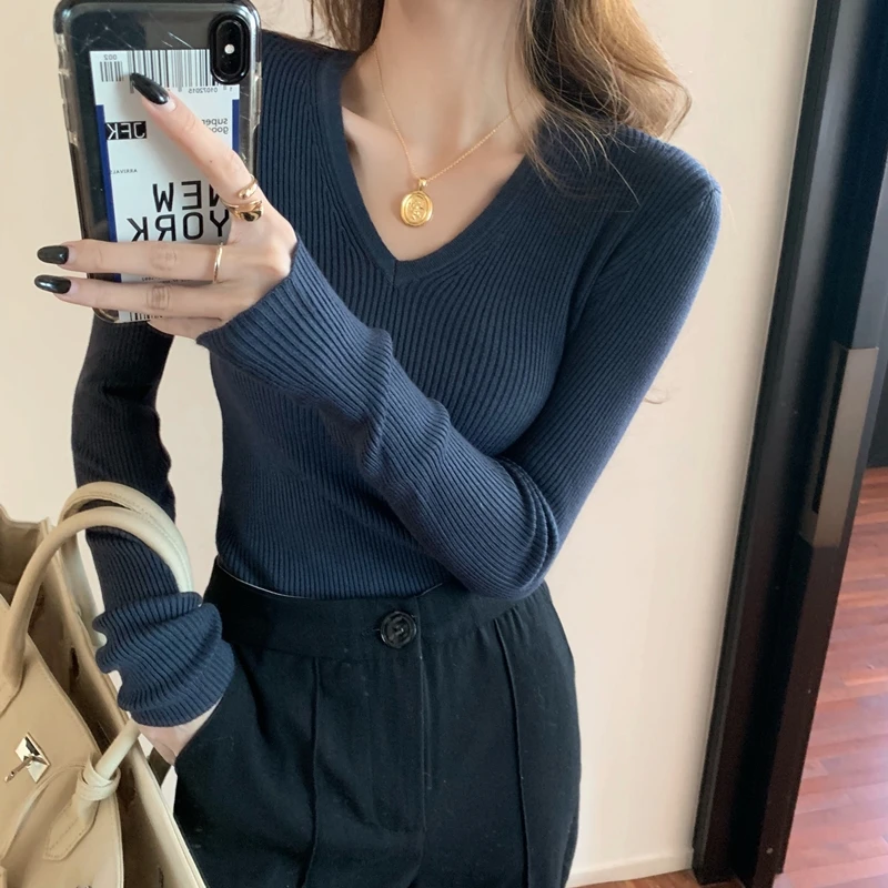 

Весна 2021, новый стиль, сексуальная облегающая трикотажная одежда с V-образным вырезом и длинным рукавом, облегающая внутренняя одежда, пулов...