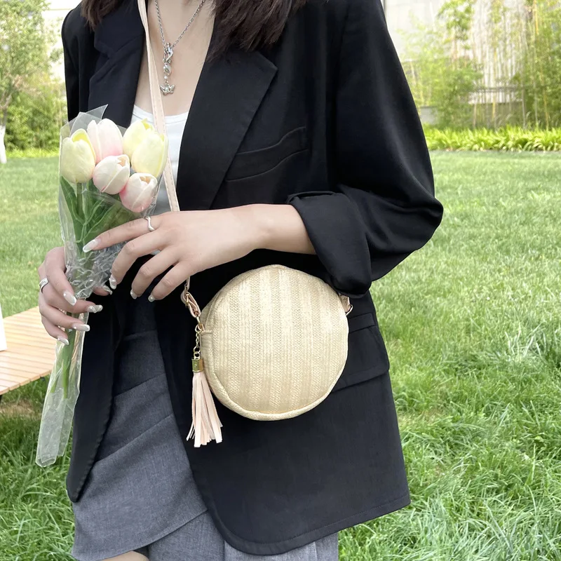 

Mini Round Women Straw Bag New Simple Personality Shoulder Bag Fashion Tassel Zipper Crossbody Bags for Women 2021 High Quality