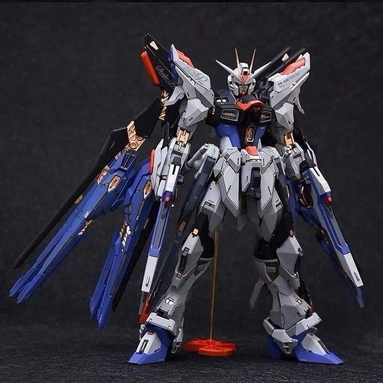 

Фигурка Bandai Anime Gunpla Hg1/144 Dark Assault Freedom Fate, сборные игрушки, украшение, подарок, робот Gundam, фигурные модели