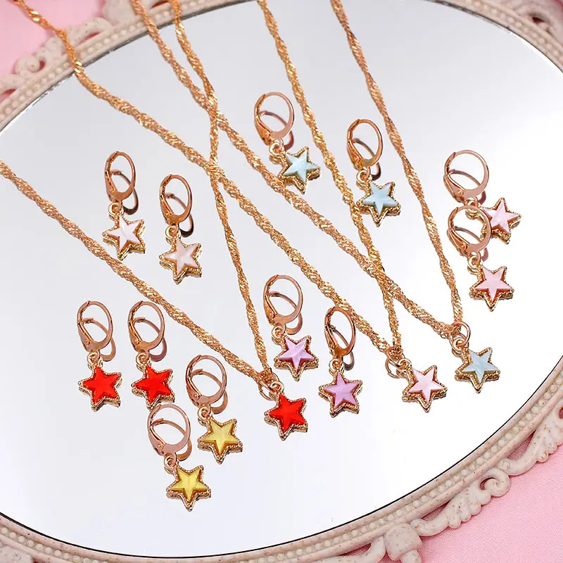 

Flatfoosie Fashion Multicolor Acrylic Star Pendant Necklace for Women Simple Twisted Chain Necklace Korean Jewelry Party Gift