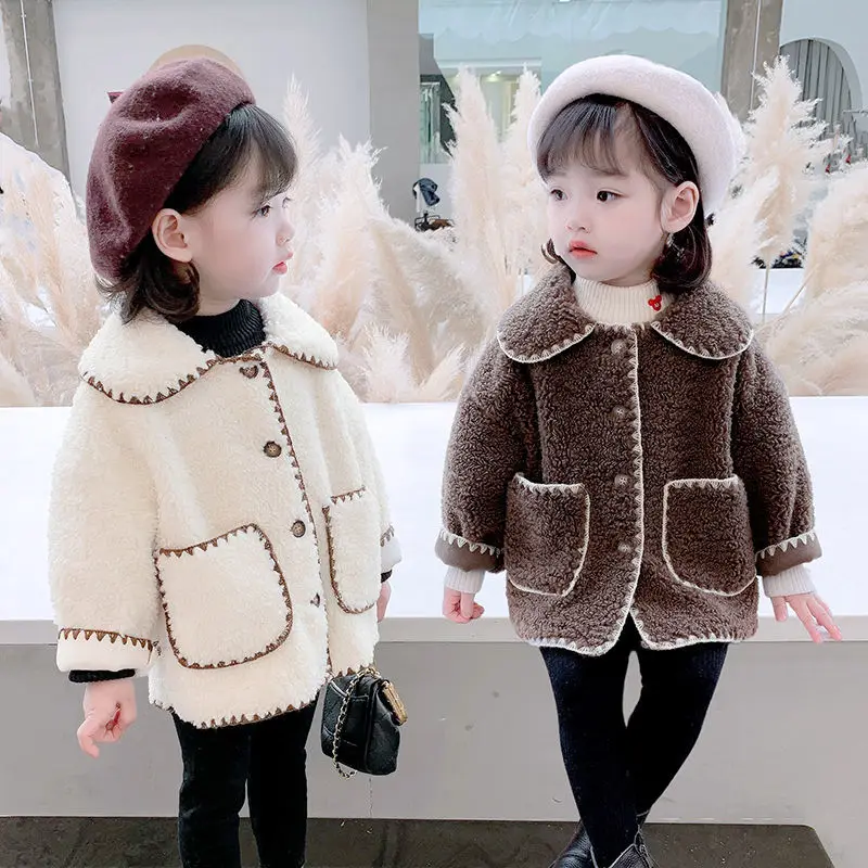 

Girls lamb wool coat 2021 new fur one loose version little girl baby fashion casual autumn and winter models Thick lapel pocket