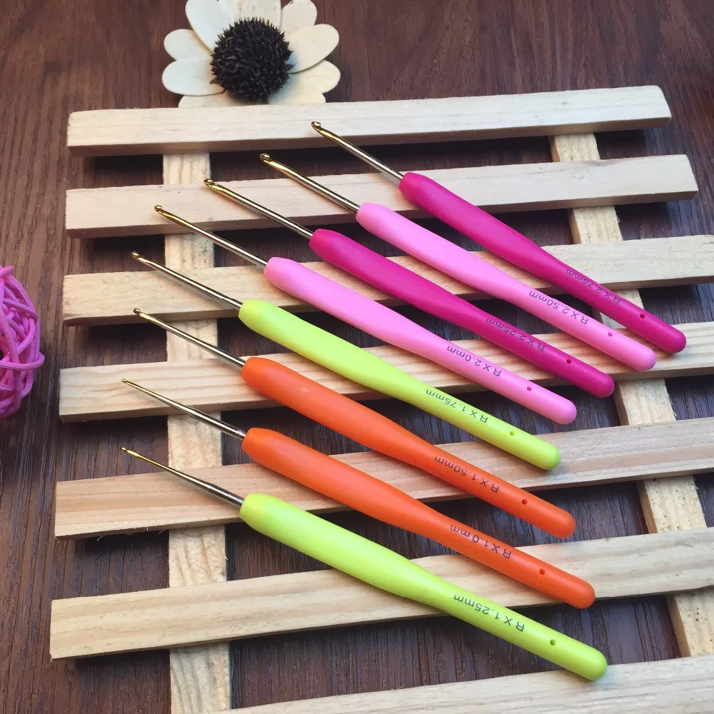 Лидер продаж 8 размеров/комплект цветные мягкие крючки для вязания из АБС и