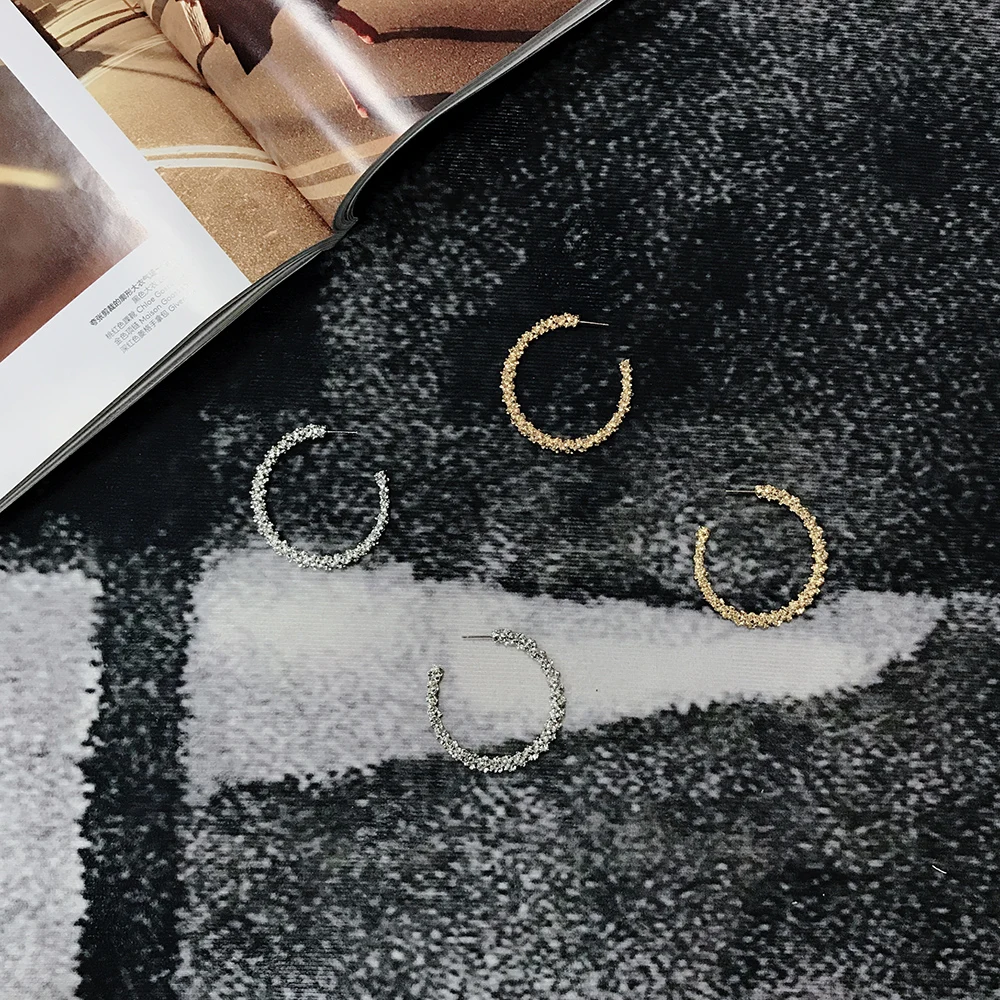 Женские современные серьги-гвоздики с золотым кольцом крупные тяжелые серьги в