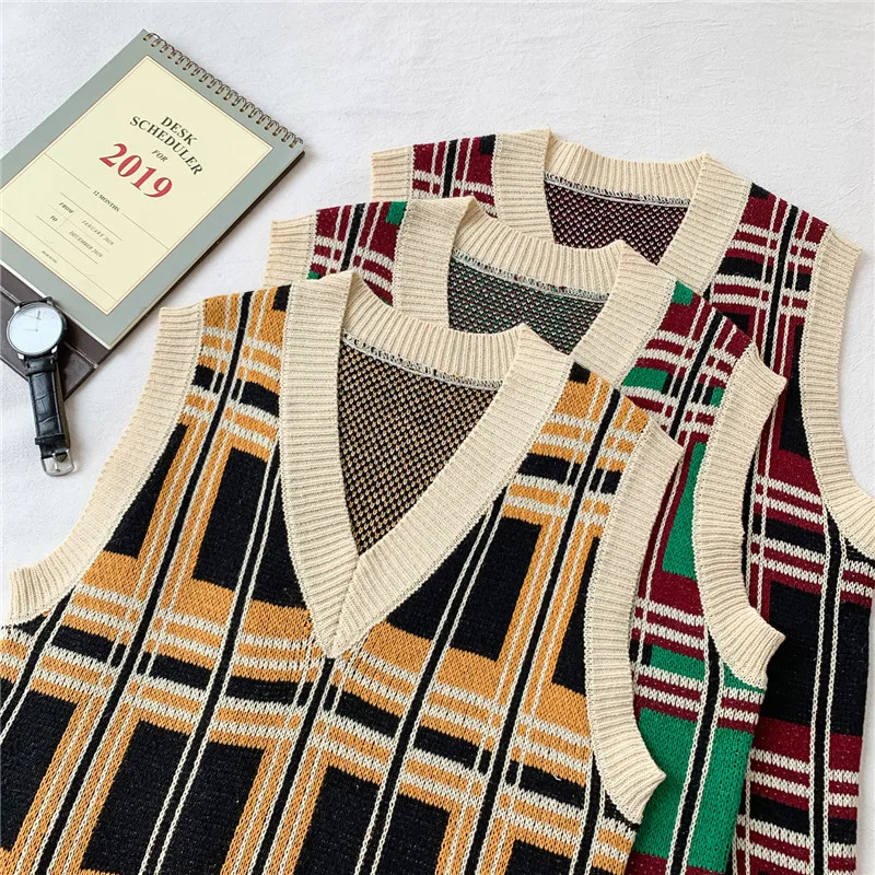 

Sweaters Vest Male Spring Autumn New V-Neck Pullover Casual Student Loose Korean Erkek kak Knitted Men's Sweater