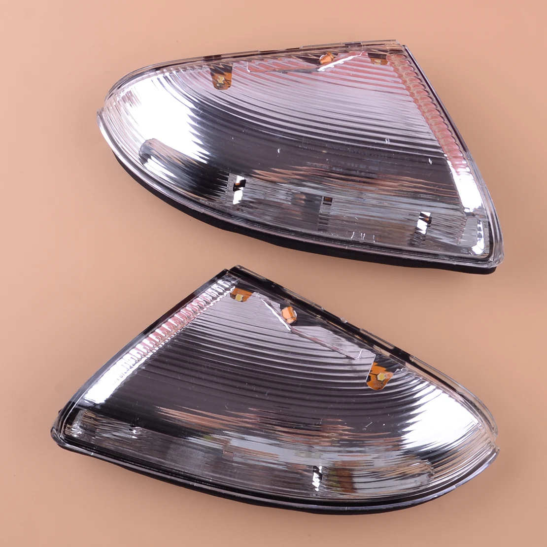 

1 пара, поворотники для зеркала заднего вида, 3 контакта