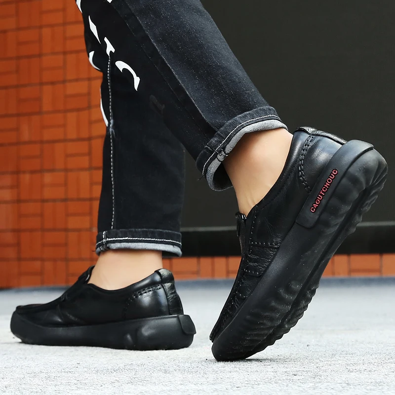 Мужские туфли из натуральной кожи лоферы на плоской подошве без застежки уличные