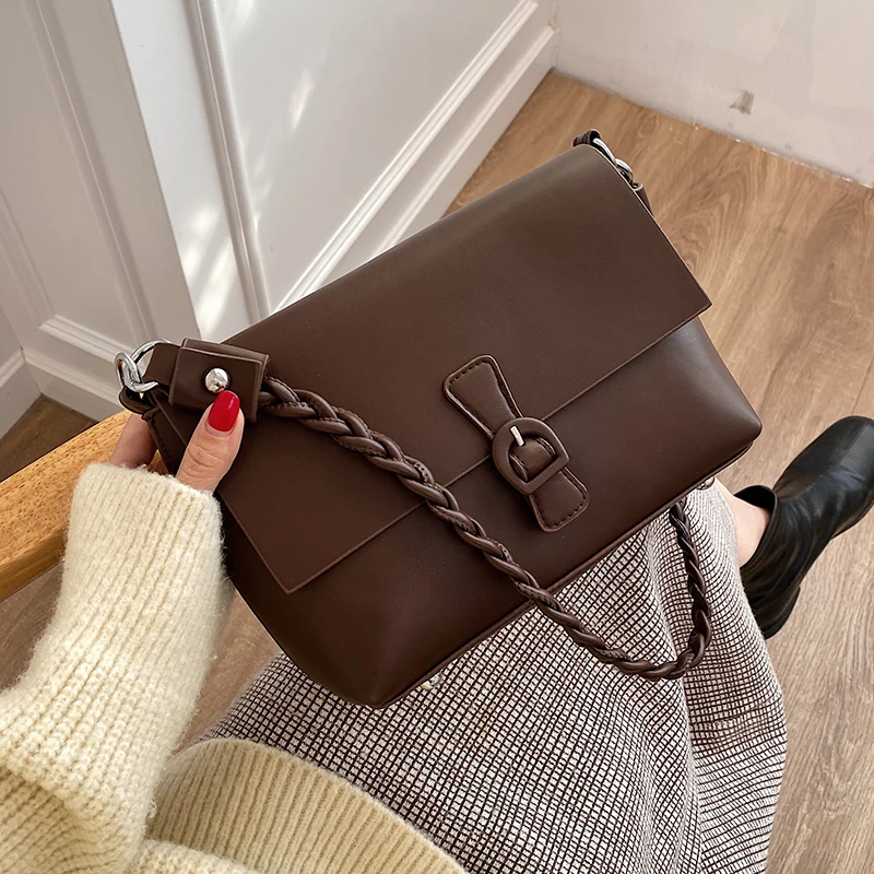 

Retro women's bag women's fall / winter 2020 new fashion fashion crossbar briefcase net red versatile one shoulder small square