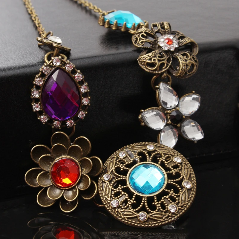 Ожерелье в стиле ретро с разноцветными камнями и каплями воды для женщин